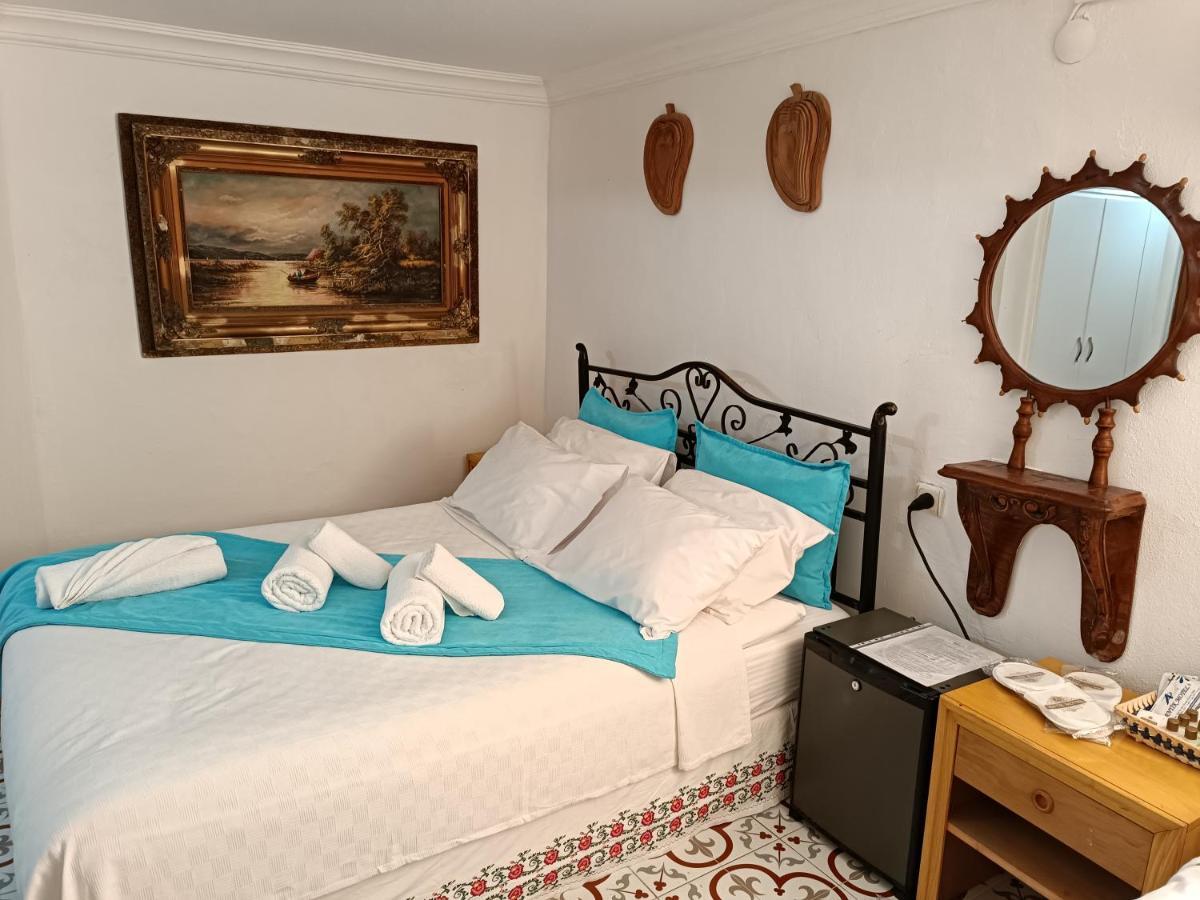 Alacati Antik Motel Çeşme Exterior foto
